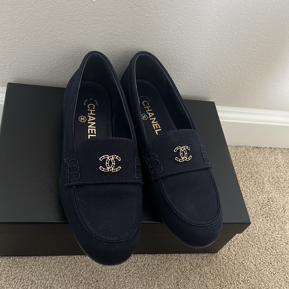 Authentic Chanel moccasins loafers size 38.5 - Picture 2 of 10